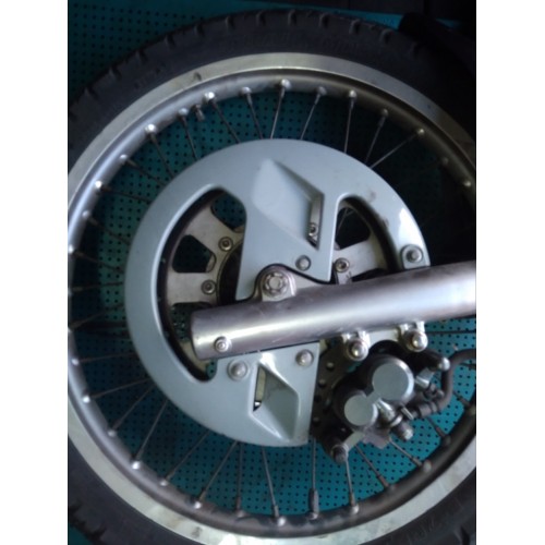 Суппорт передний для мотоцикла Kawasaki Kle400 Kle500 KLE Суппорт передний для мотоцикла Kawasaki Kle400 Kle500 KLE